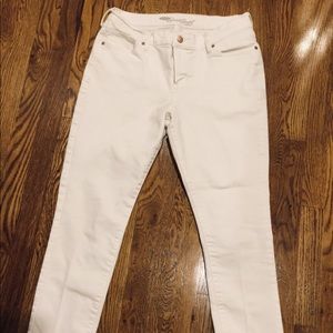 Old Navy Sweetheart White Skinny Jeans